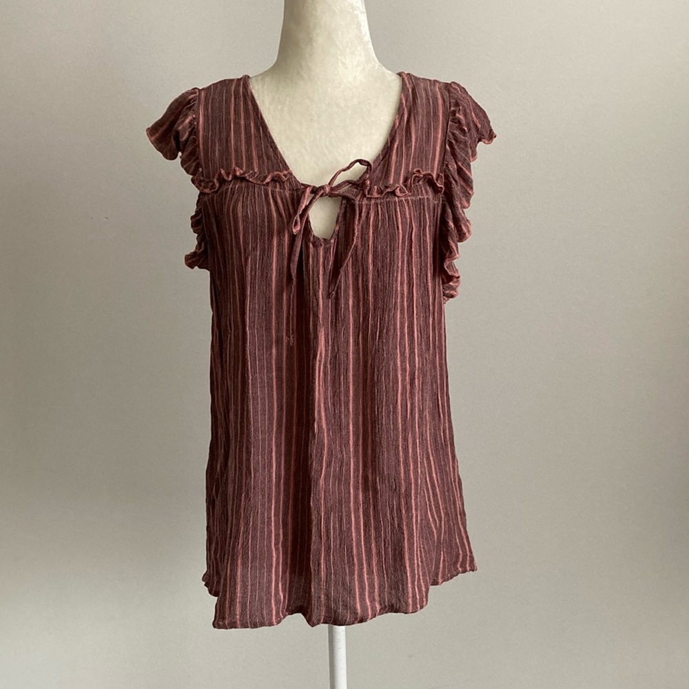 Old Navy Ruffled Crinkle-Texture Striped Tie-Neck Blouse